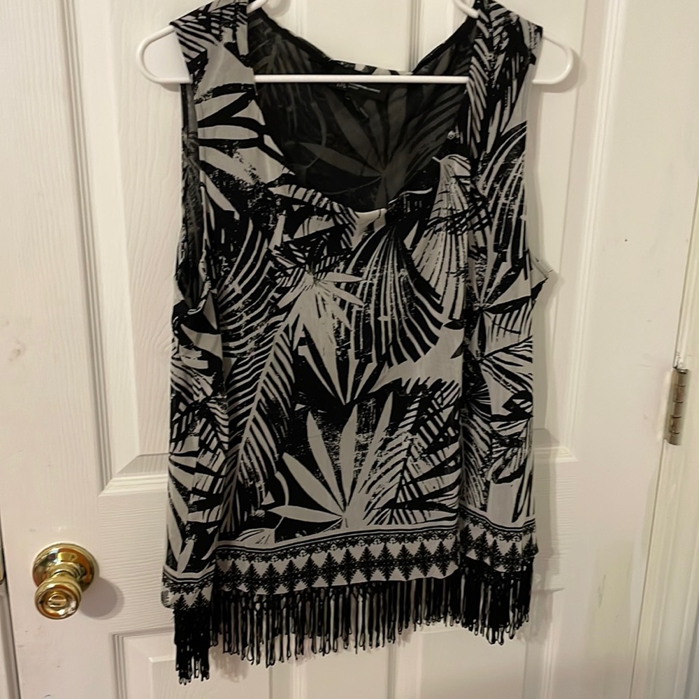 Black and white top